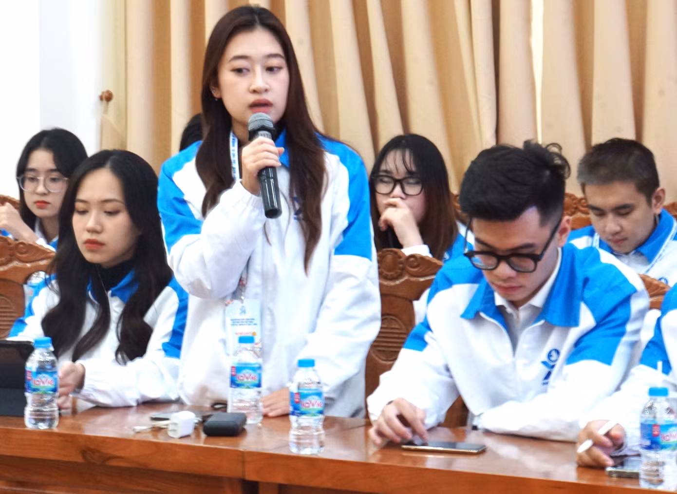 Đại biểu Lê Hà Phương - Chủ tịch Hội Sinh viên trường Đại học Ngoại thương Đại biểu Lê Hà Phương - Chủ tịch Hội Sinh viên trường Đại học Ngoại thương