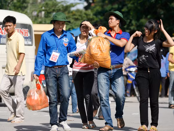 Thí sinh thuộc diện nghèo sẽ có nhiều cơ hội trong kỳ thi tuyển sinh ĐH-CĐ năm nay Ảnh: Xuân Phú
