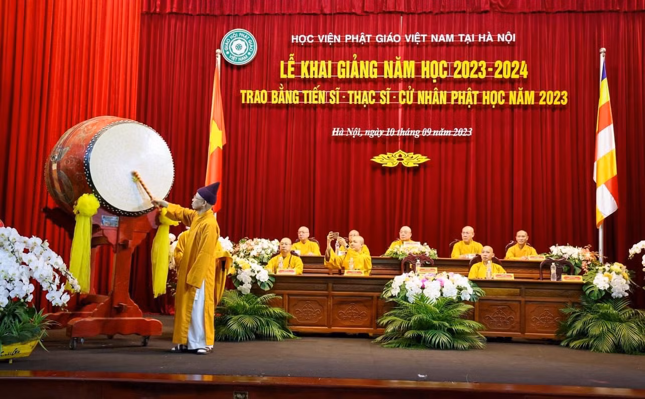 Lễ khai giảng năm học mới tại Học viện Phật giáo Việt Nam tại Hà Nội. Lễ khai giảng năm học mới tại Học viện Phật giáo Việt Nam tại Hà Nội.