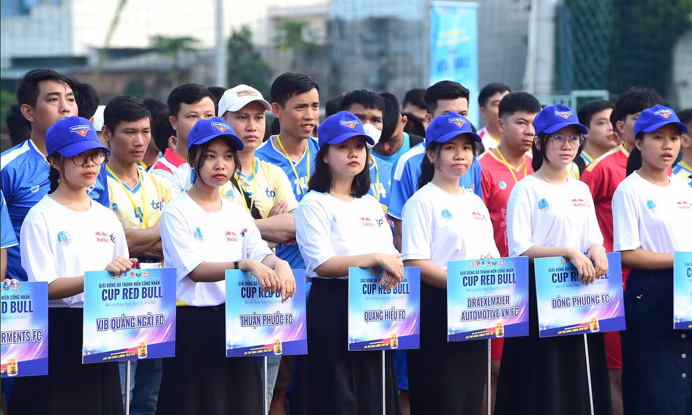 16 đội bóng đại diện cho các doanh nghiệp đang đóng trên địa bàn tỉnh, thành phố như: Đà Nẵng, Quảng Nam, Phú Yên, Bình Định, Khánh Hoà, Gia Lai, Đắk Lắk… Các đội đã bốc thăm chia bảng đá vòng loại để lựa chọn đội Nhất của mỗi khu vực tham gia vào vòng chung kết toàn quốc dự kiến diễn ra vào tháng 11/2023 tại Thủ đô Hà Nội.