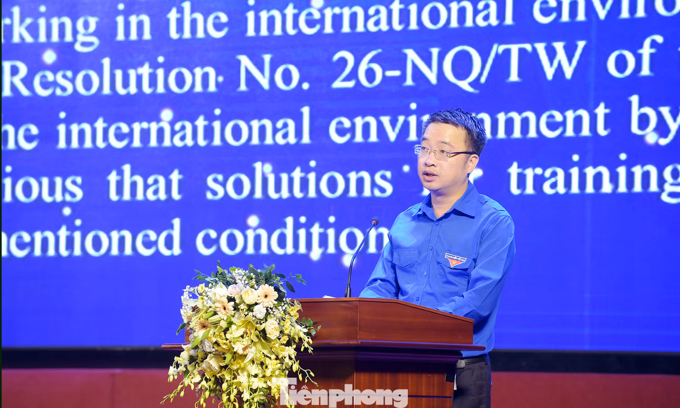 Anh Nguyễn Tường Lâm phát biểu. Ảnh: Xuân Tùng