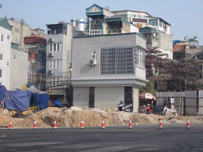 Ngôi nhà 4 mặt tiền nằm trong diện giải tỏa hiện vẫn chưa được di rời