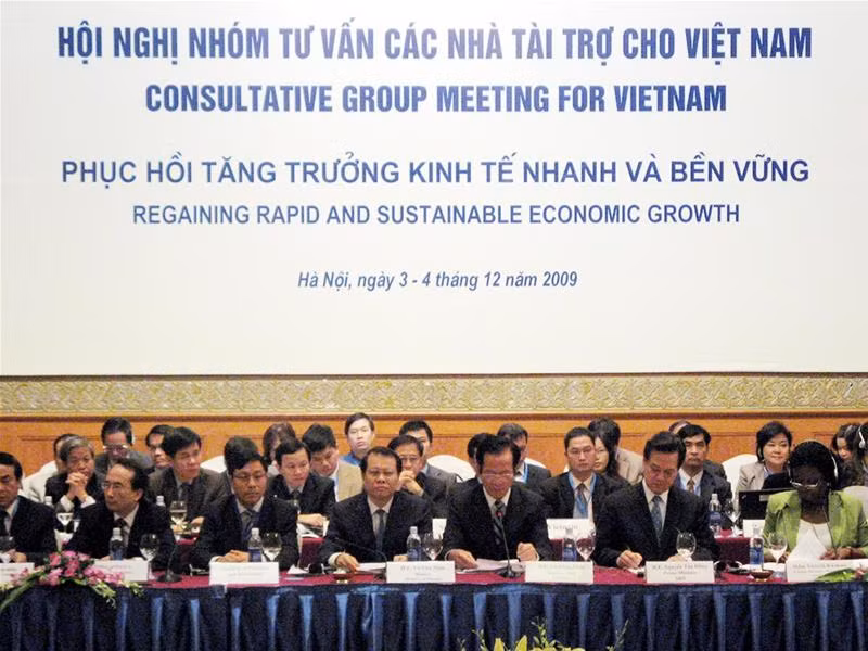 Thủ tướng Nguyễn Tấn Dũng và các thành viên Chính phủ tại Hội nghị Nhóm các nhà tư vấn cho Việt Nam sáng nay. Ảnh : Phạm Tuyên