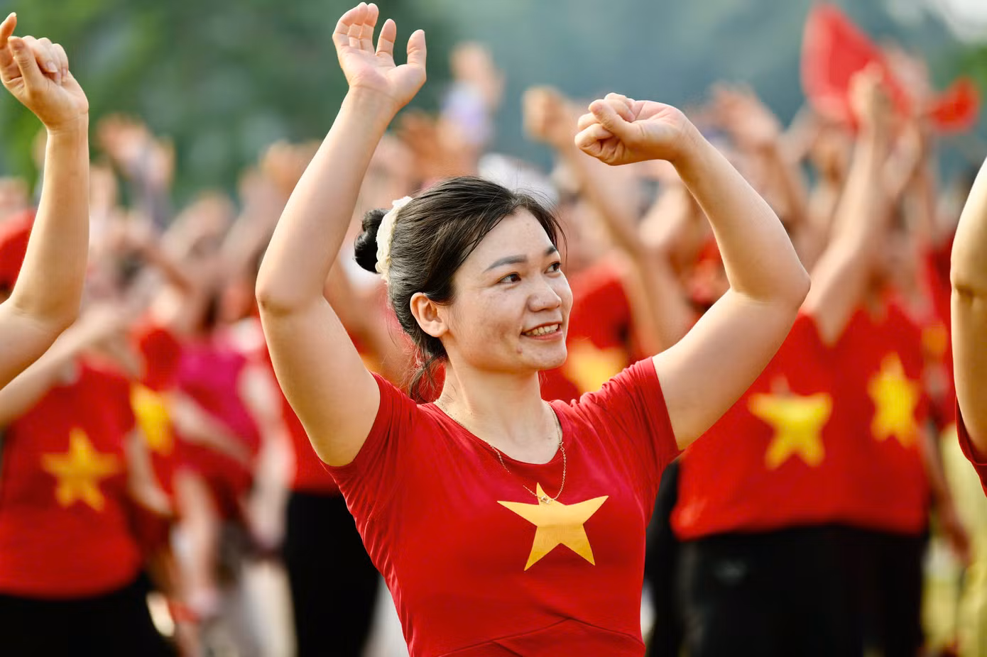 Màn đồng diễn Yoga và màn xếp hình Bản đồ Việt Nam đặc biệt này nhằm hướng đến kỷ niệm những ngày đại lễ lớn của đất nước năm 2025. Màn đồng diễn Yoga và màn xếp hình Bản đồ Việt Nam đặc biệt này nhằm hướng đến kỷ niệm những ngày đại lễ lớn của đất nước năm 2025.