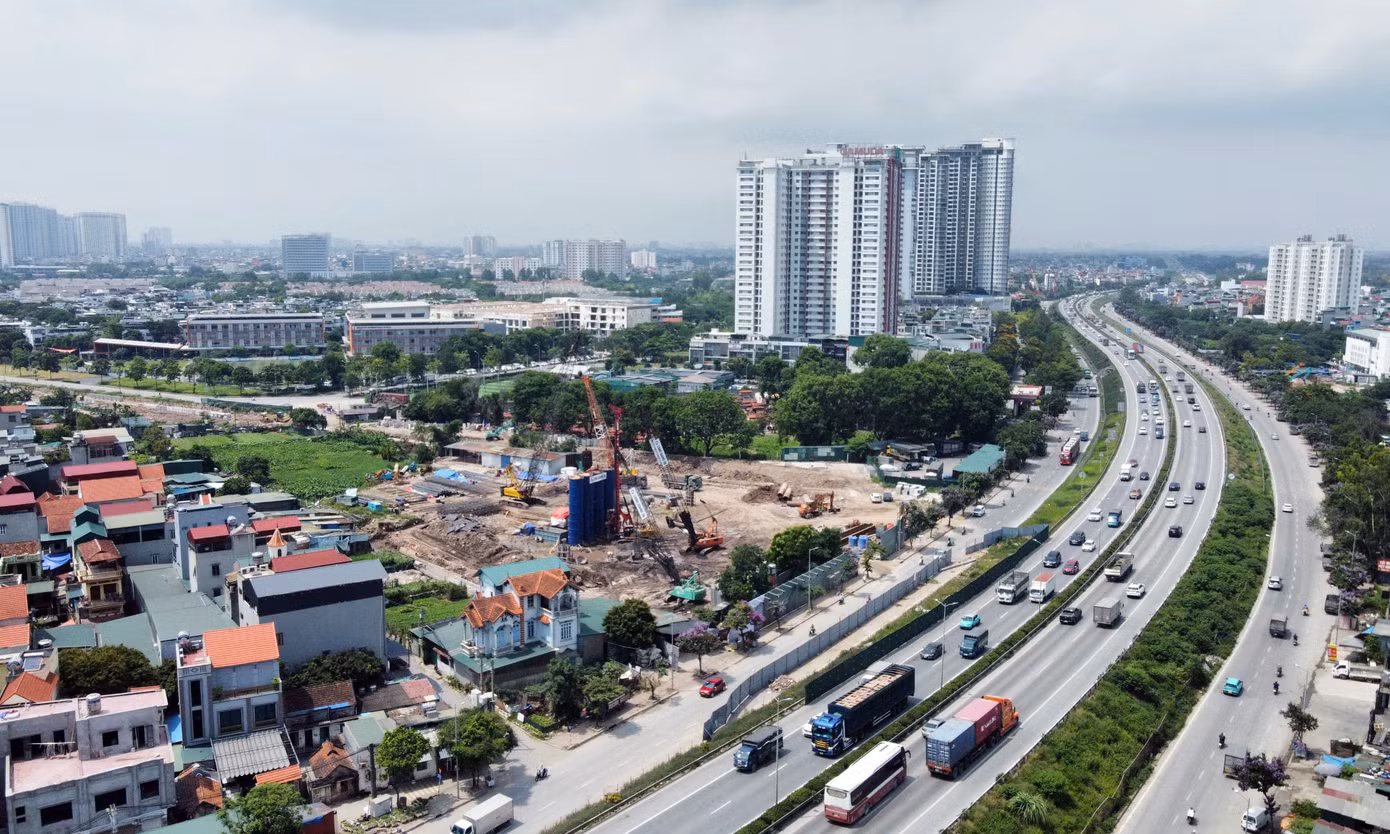 Mặt bằng giá sơ cấp chung cư Hà Nội tiếp tục lập đỉnh mới trong quý II/2025, đạt khoảng 79 triệu đồng/m2. Mặt bằng giá sơ cấp chung cư Hà Nội tiếp tục lập đỉnh mới trong quý II/2025, đạt khoảng 79 triệu đồng/m2.
