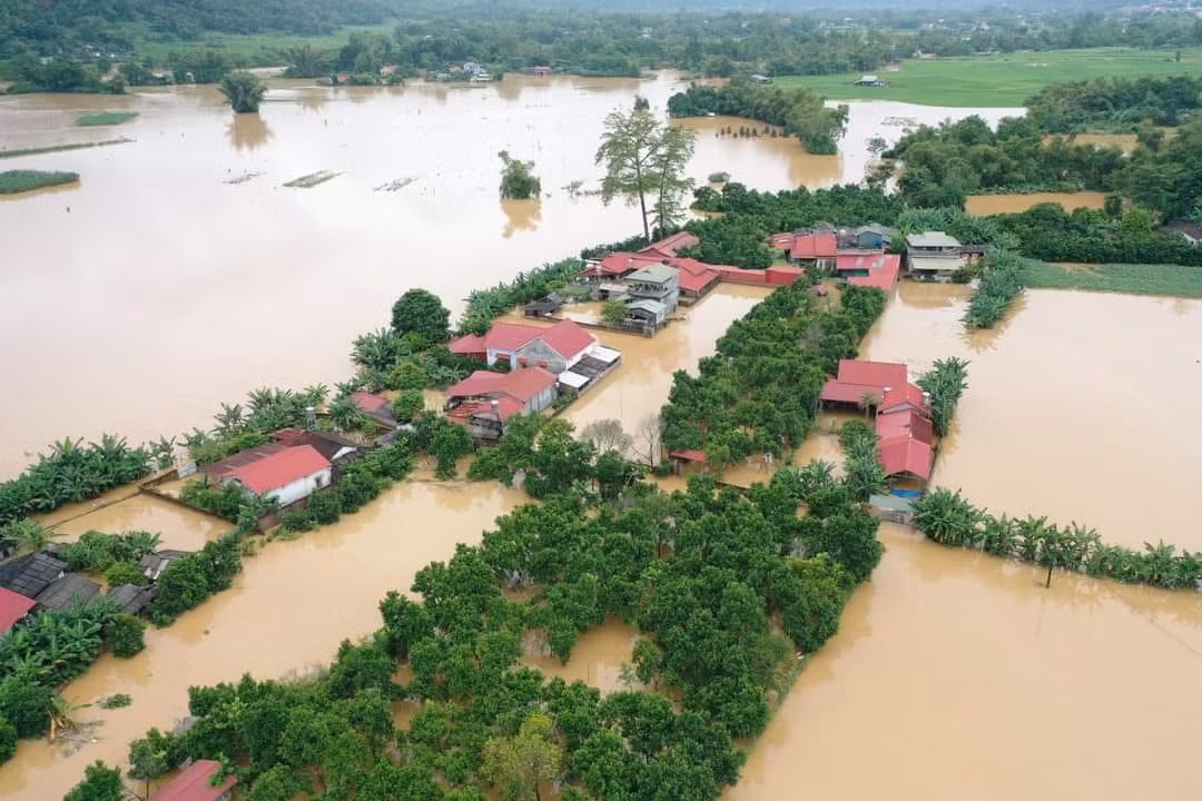 Mưa lũ khiến nước dâng cao tại huyện Hòa An, tỉnh Cao Bằng. Mưa lũ khiến nước dâng cao tại huyện Hòa An, tỉnh Cao Bằng.