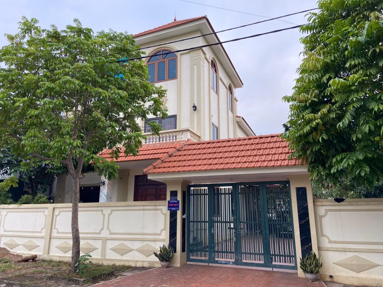 Thanh tra TP kiến nghị UBND TP yêu cầu UBND huyện Hoài Đức giám sát chặt chẽ việc sử dụng đất tại cụm công nghiệp làng nghề Dương Liễu, đảm bảo không có trường hợp sử dụng đất vào mục đích để ở.