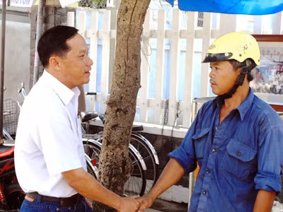 Đoàn viên sau gần 50 năm li tán, hai anh em ruột Nguyễn Văn Sâm - Nguyễn Văn Dũng (tức Châu) ngày hội ngộ 