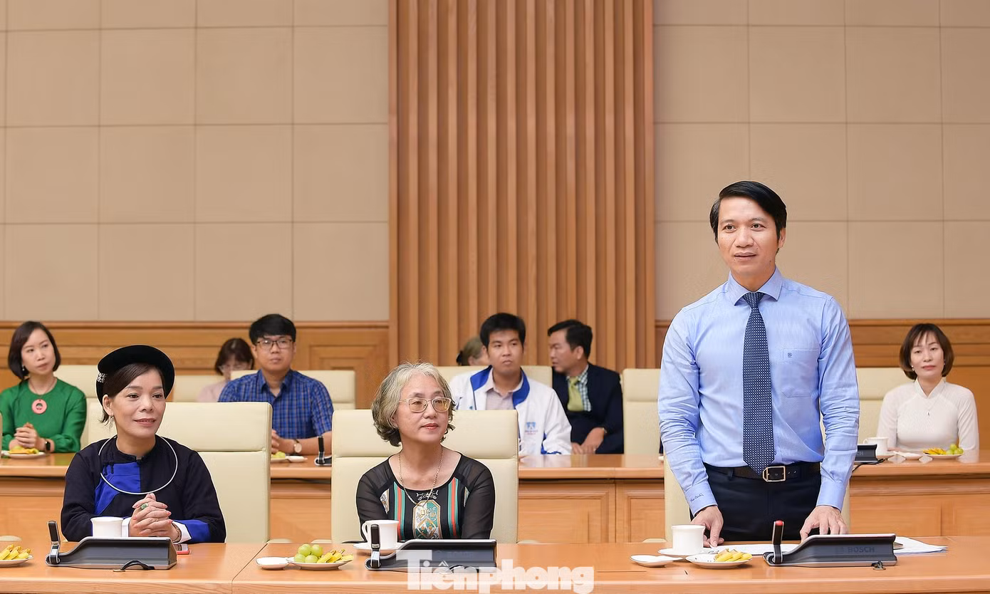 Anh Nguyễn Ngọc Lương - Bí thư thường trực T.Ư Đoàn, Chủ tịch Hội LHTN Việt Nam phát biểu đáp từ, lĩnh hội ý kiến chỉ đạo của Phó Thủ tướng Vũ Đức Đam