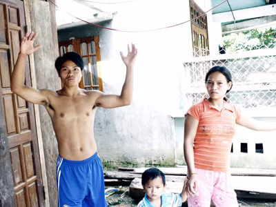 Người dân Bắc Trà My lo sợ kể về động đất 