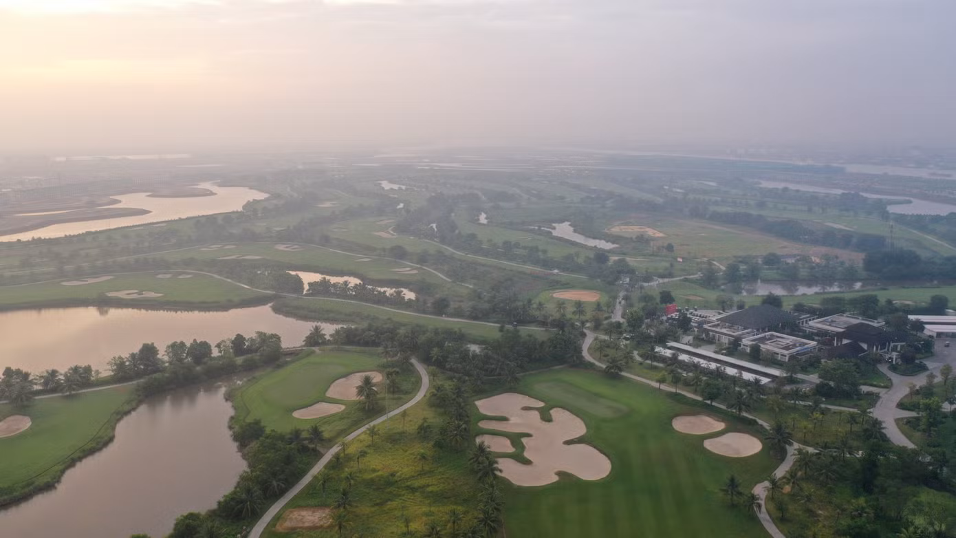 Golfer Nguyễn Đức Sơn dẫn đầu sau ngày thi đấu thứ nhất ảnh 11 Golfer Nguyễn Đức Sơn dẫn đầu sau ngày thi đấu thứ nhất ảnh 11
