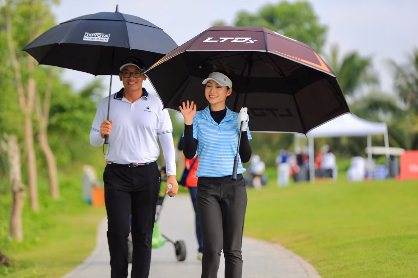 Golfer Đoàn Xuân Khuê Minh. Golfer Đoàn Xuân Khuê Minh.