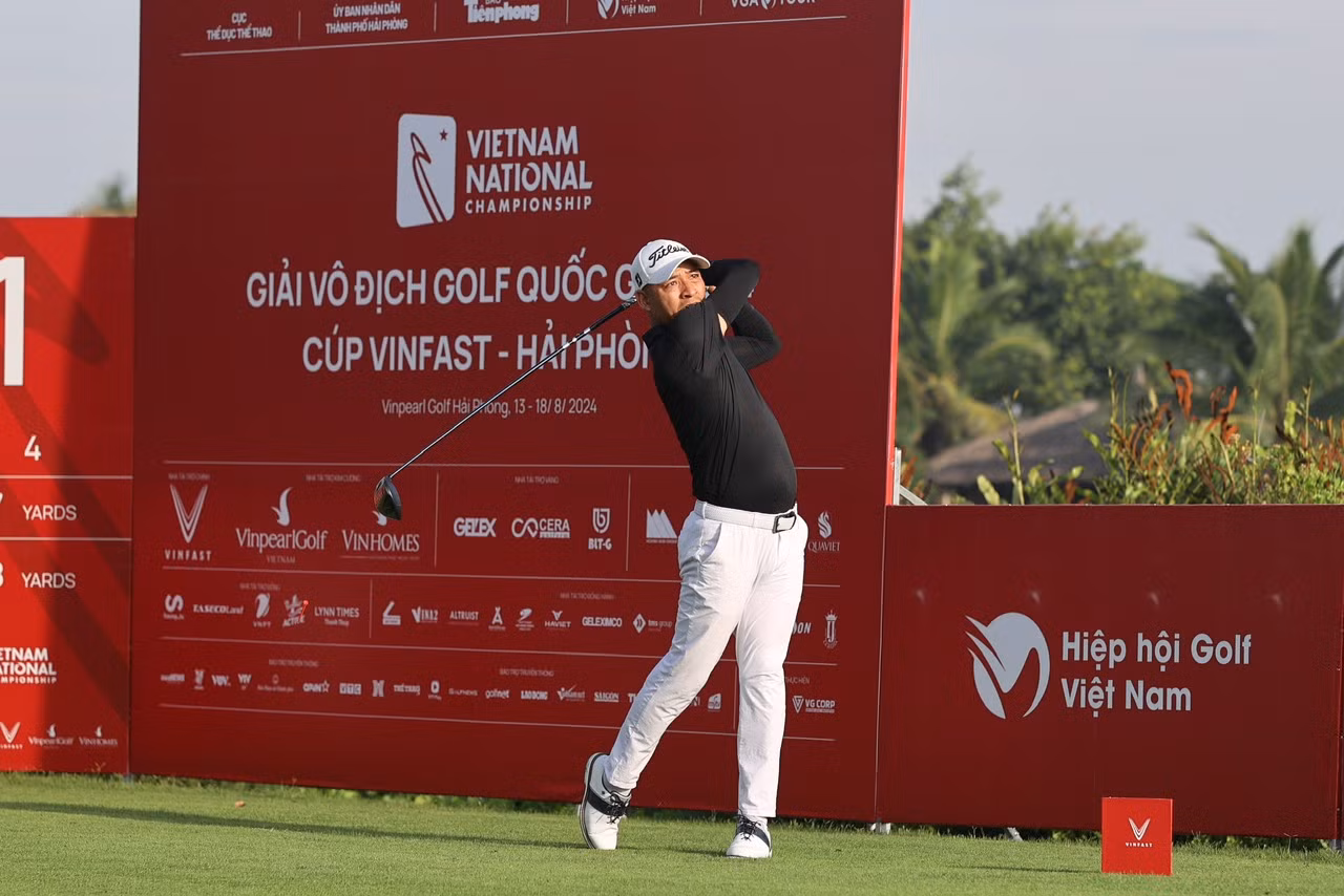 Golfer Nguyễn Đức Sơn dẫn đầu sau ngày thi đấu thứ nhất ảnh 21 Golfer Nguyễn Đức Sơn dẫn đầu sau ngày thi đấu thứ nhất ảnh 21