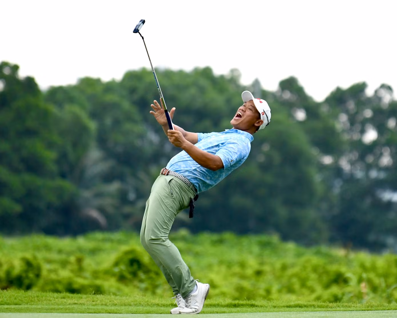 Golfer Nguyễn Đức Sơn dẫn đầu sau ngày thi đấu thứ nhất ảnh 78 Golfer Nguyễn Đức Sơn dẫn đầu sau ngày thi đấu thứ nhất ảnh 78