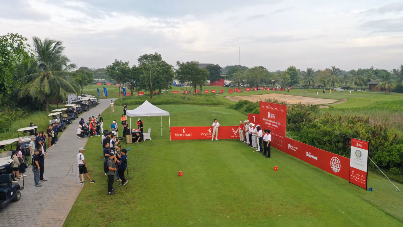 Golfer Nguyễn Đức Sơn dẫn đầu sau ngày thi đấu thứ nhất ảnh 9 Golfer Nguyễn Đức Sơn dẫn đầu sau ngày thi đấu thứ nhất ảnh 9