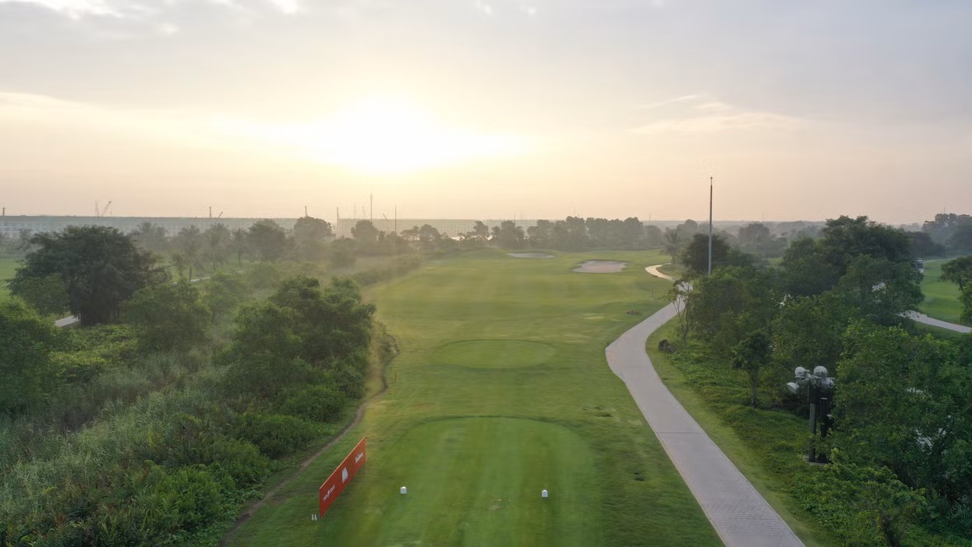 Golfer Nguyễn Đức Sơn dẫn đầu sau ngày thi đấu thứ nhất ảnh 12 Golfer Nguyễn Đức Sơn dẫn đầu sau ngày thi đấu thứ nhất ảnh 12