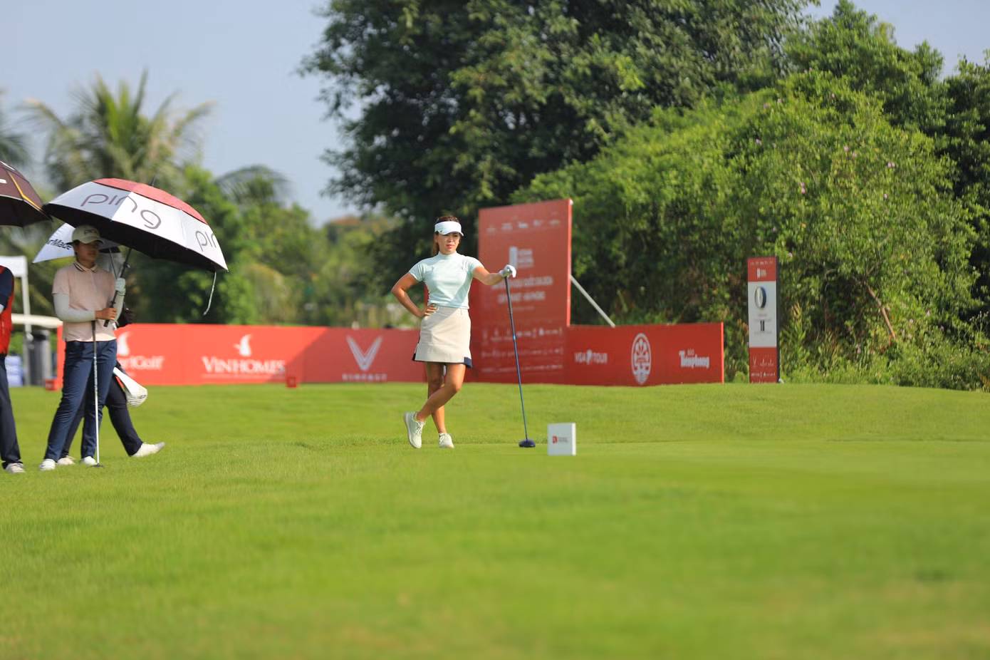 Golfer Nguyễn Đức Sơn dẫn đầu sau ngày thi đấu thứ nhất ảnh 54 Golfer Nguyễn Đức Sơn dẫn đầu sau ngày thi đấu thứ nhất ảnh 54