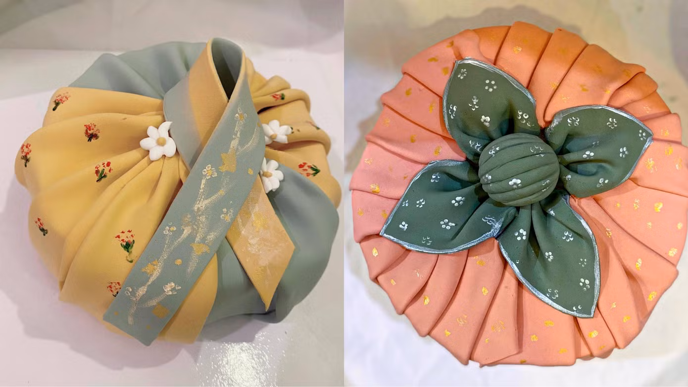 Nhung sáng tạo những chiếc bánh của mình theo phong cách đậm chất Hàn Quốc. Nhung sáng tạo những chiếc bánh của mình theo phong cách đậm chất Hàn Quốc.