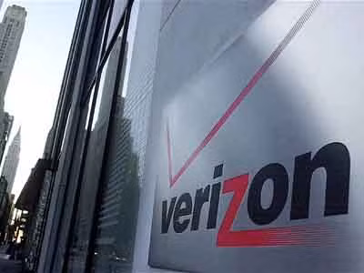 Verizon, một trong những nhà cung cấp dịch vụ điện thoại lớn nhất ở Mỹ, đang phải nộp dữ liệu cuộc gọi của người dân. cho chính phủ Mỹ Ảnh: Getty Images