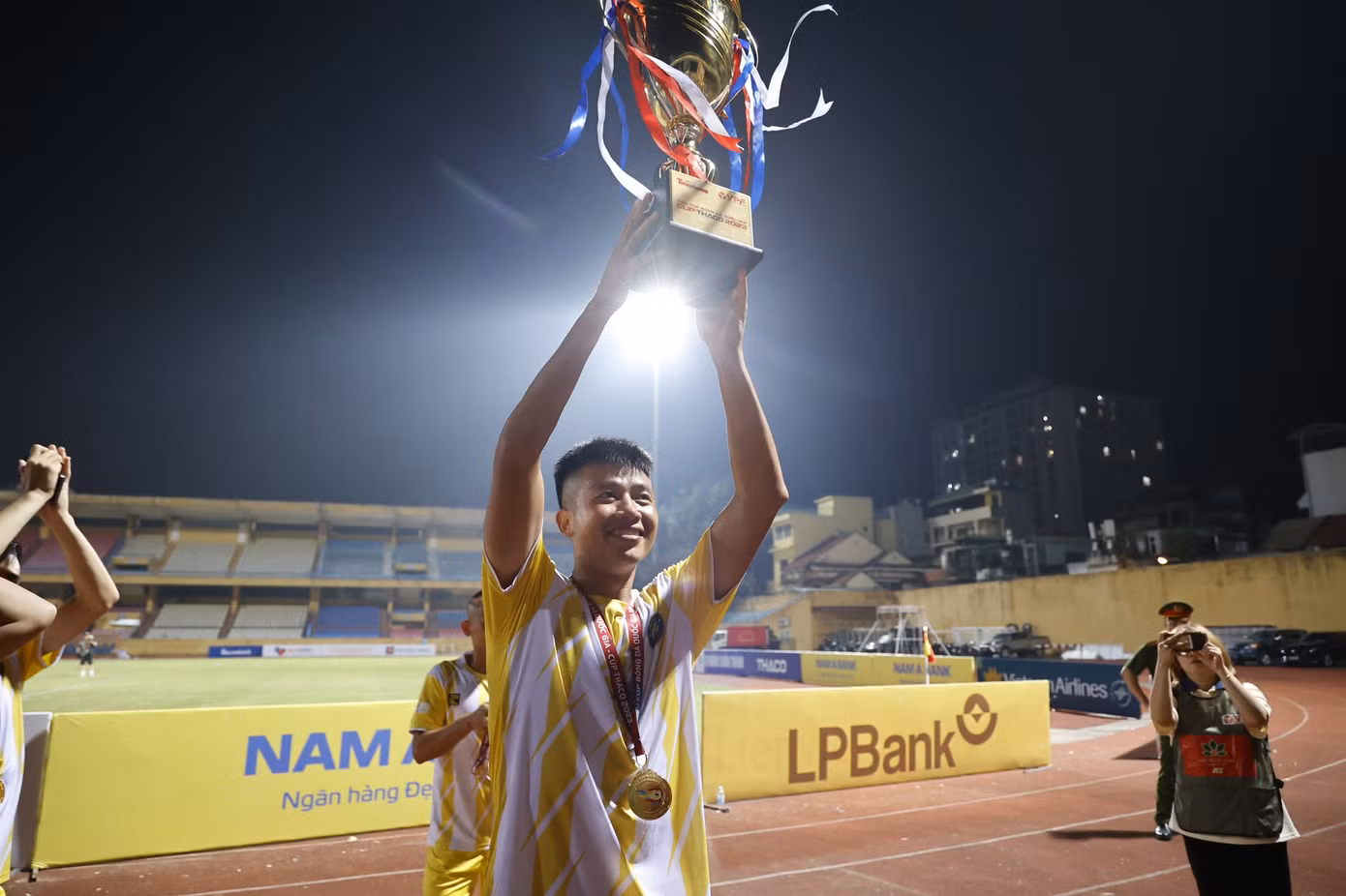 Đông Á Thanh Hoá lần thứ hai giành Siêu cúp sau khi đánh bại Công an Hà Nội 3-1 ảnh 74
