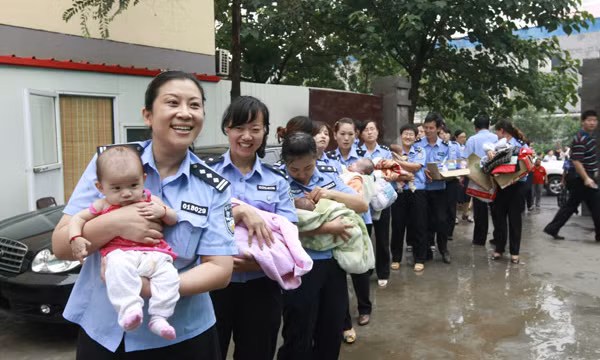 Cảnh sát TQ giải cứu trẻ sơ sinh bị bắt cóc ở nước này. Ảnh minh họa