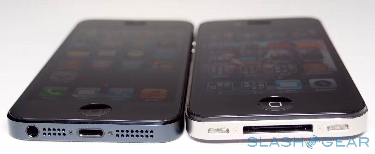 iPhone 5 đọ độ mỏng với “đàn anh” iPhone 4S