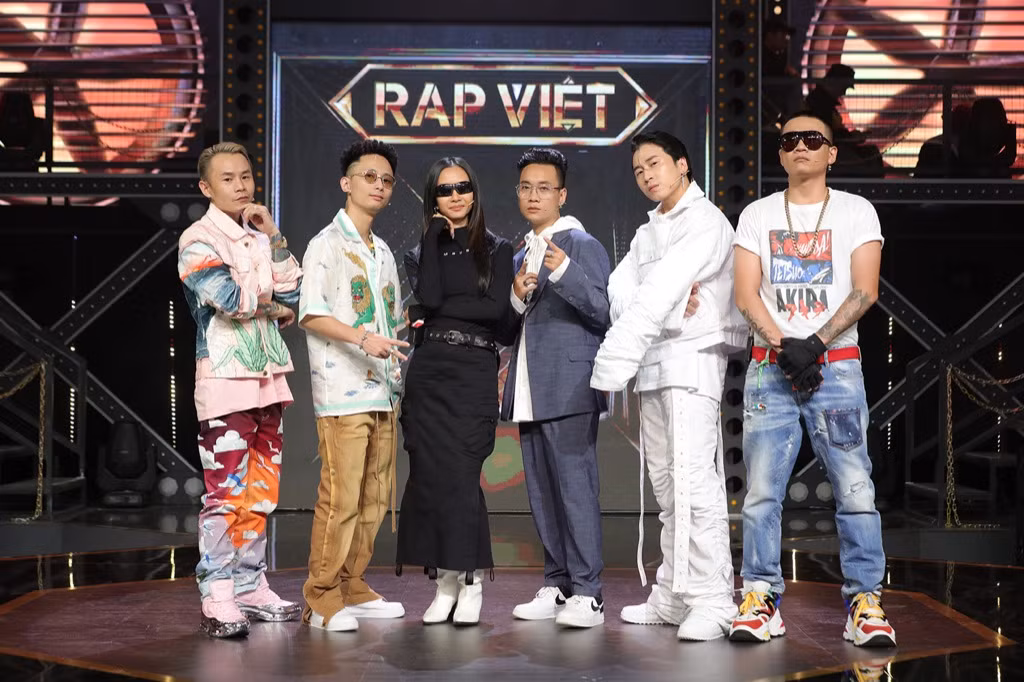 “Bà mẹ một con” Suboi bất ngờ xuất hiện căng đét giữa dàn các rapper đình đám ảnh 1