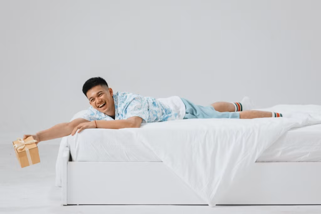 Trọng Hiếu sắm vai bad boy, đưa loạt xu hướng TikTok vào MV mới ảnh 4