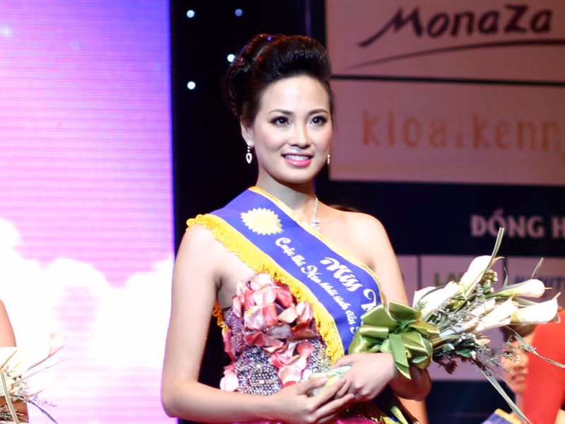 Á khôi 1 Trần Diệu Linh