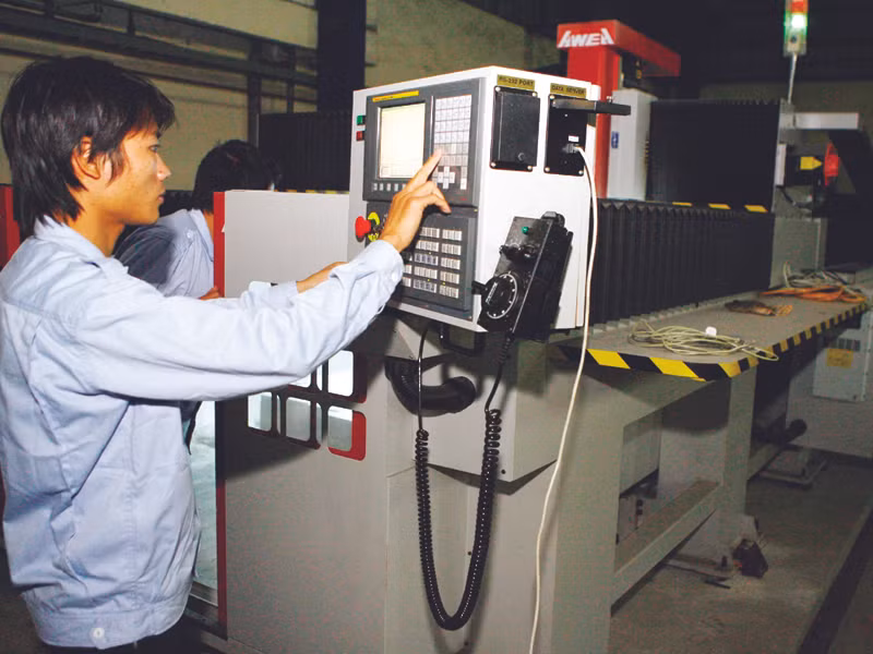 Việt Nam phải tham gia nhiều hơn vào các hoạt động chế tạo có giá trị gia tăng cao