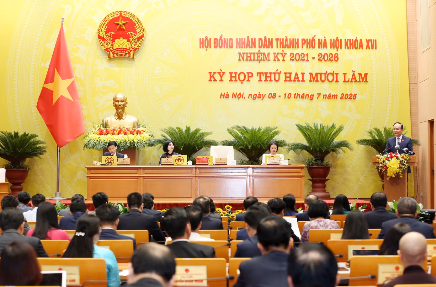 Toàn cảnh phiên khai mạc kỳ họp thứ 25 ngày 8/7. Toàn cảnh phiên khai mạc kỳ họp thứ 25 ngày 8/7.