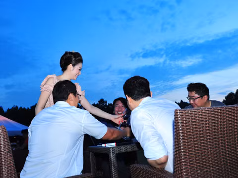 Người đẹp đã thực sự có một bữa tiệc sinh nhật đáng nhớ
