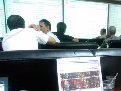 Chứng khoán, vàng, bất động sản, kênh nào được chọn?. Ảnh: Trần Anh