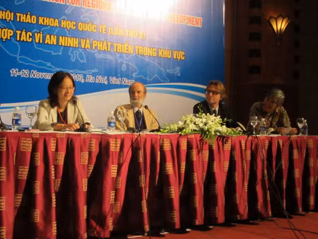 Hội thảo khoa học quốc tế lần thứ 5 về biển Đông diễn ra từ ngày 11 đến 12/11 tại Hà Nội. Hội thảo khoa học quốc tế lần thứ 5 về biển Đông diễn ra từ ngày 11 đến 12/11 tại Hà Nội