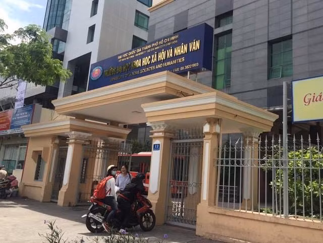ĐHQG TP. HCM kết luận việc 11 giảng viên Hàn Quốc học tố cáo Trưởng khoa.