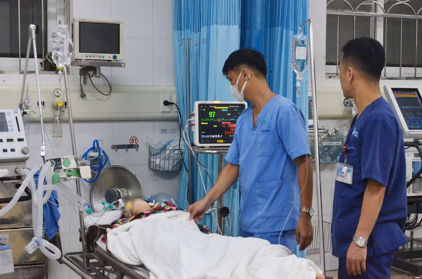 Nhiều người hôn mê, ngộ độc do dùng máy phát điện mùa mưa bão.
