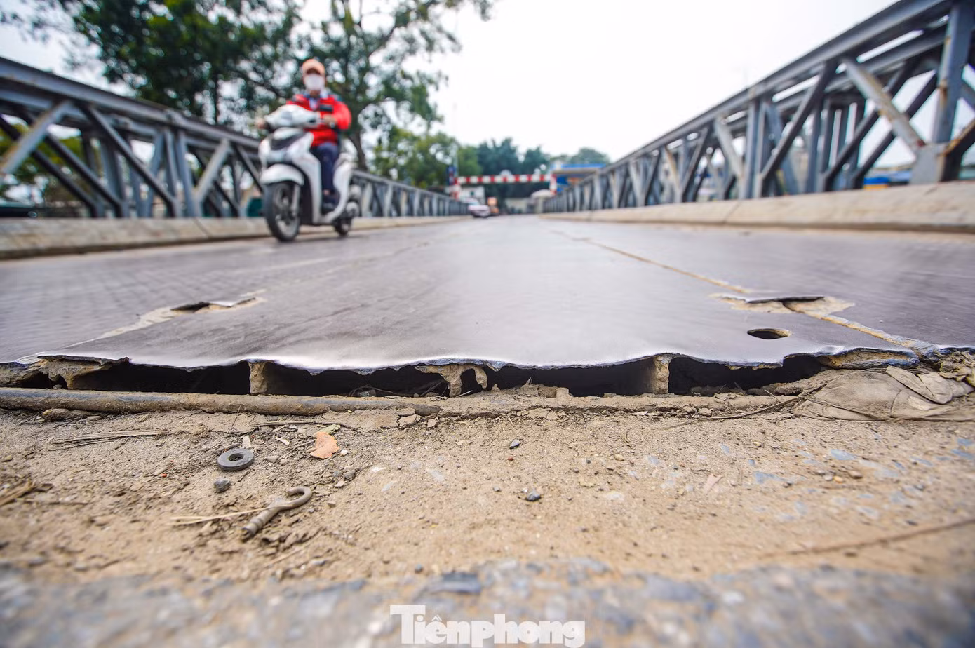 Mặt cầu Kim Ngưu S5 nham nhở.