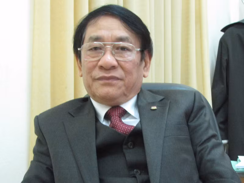 Thầy Vũ Văn Hóa - Phó Hiệu trưởng trường Đại học Kinh doanh và công nghệ Hà Nội cho biết, sẽ đưa khối thi A1 vào ngay đợt tuyển sinh năm 2012. Ảnh: Trường Phong