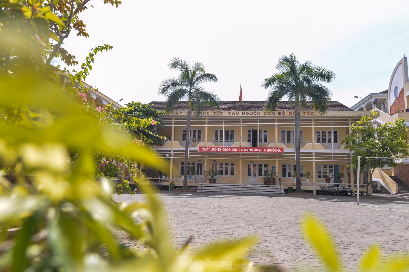Năm 2021, Trường THPT DTNT tỉnh Nghệ An có 172 thí sinh tham gia kỳ thi tốt nghiệp THPT. Năm 2019, trường có 100% học sinh đậu tốt nghiệp và 85% học sinh đậu đại học. Học sinh của trường là tuyến quốc lộ 7 gồm các huyện Kỳ Sơn, Tương Dương, Con Cuông, Anh Sơn, Tân Kỳ, Thanh Chương; dân tộc Mông, Khơ Mú, Ơ Đu, Thái, Thổ, Đan Lai. Năm 2021, Trường THPT DTNT tỉnh Nghệ An có 172 thí sinh tham gia kỳ thi tốt nghiệp THPT. Năm 2019, trường có 100% học sinh đậu tốt nghiệp và 85% học sinh đậu đại học. Học sinh của trường là tuyến quốc lộ 7 gồm các huyện Kỳ Sơn, Tương Dương, Con Cuông, Anh Sơn, Tân Kỳ, Thanh Chương; dân tộc Mông, Khơ Mú, Ơ Đu, Thái, Thổ, Đan Lai.