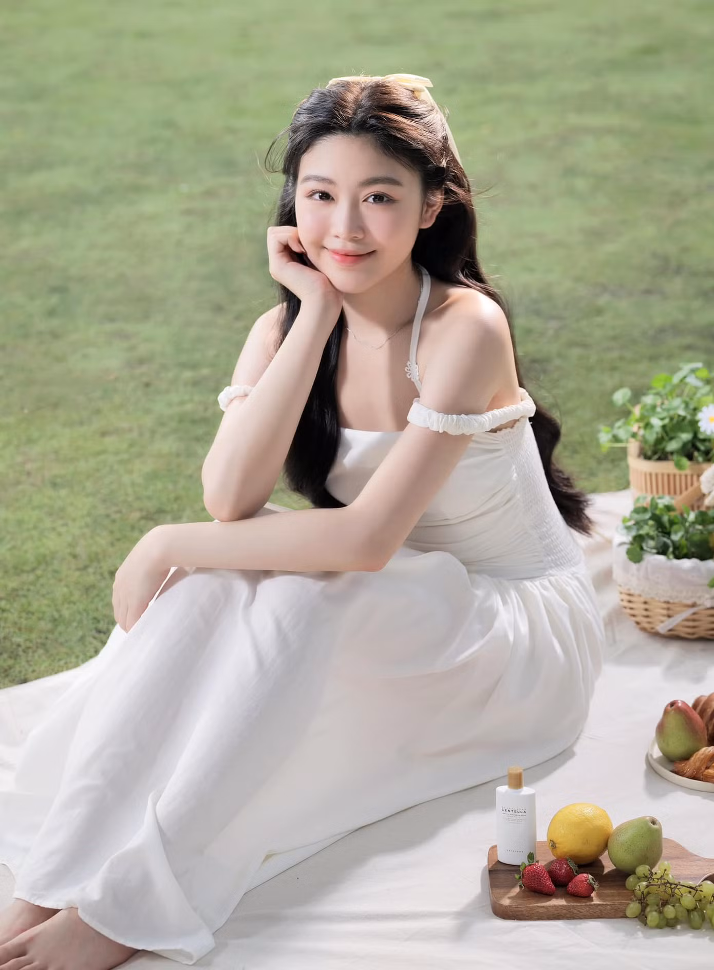 Thời gian gần đây, Lọ Lem tích cực hoạt động trên mạng xã hội, tham gia đóng một số quảng cáo, đại diện hình ảnh thương hiệu...