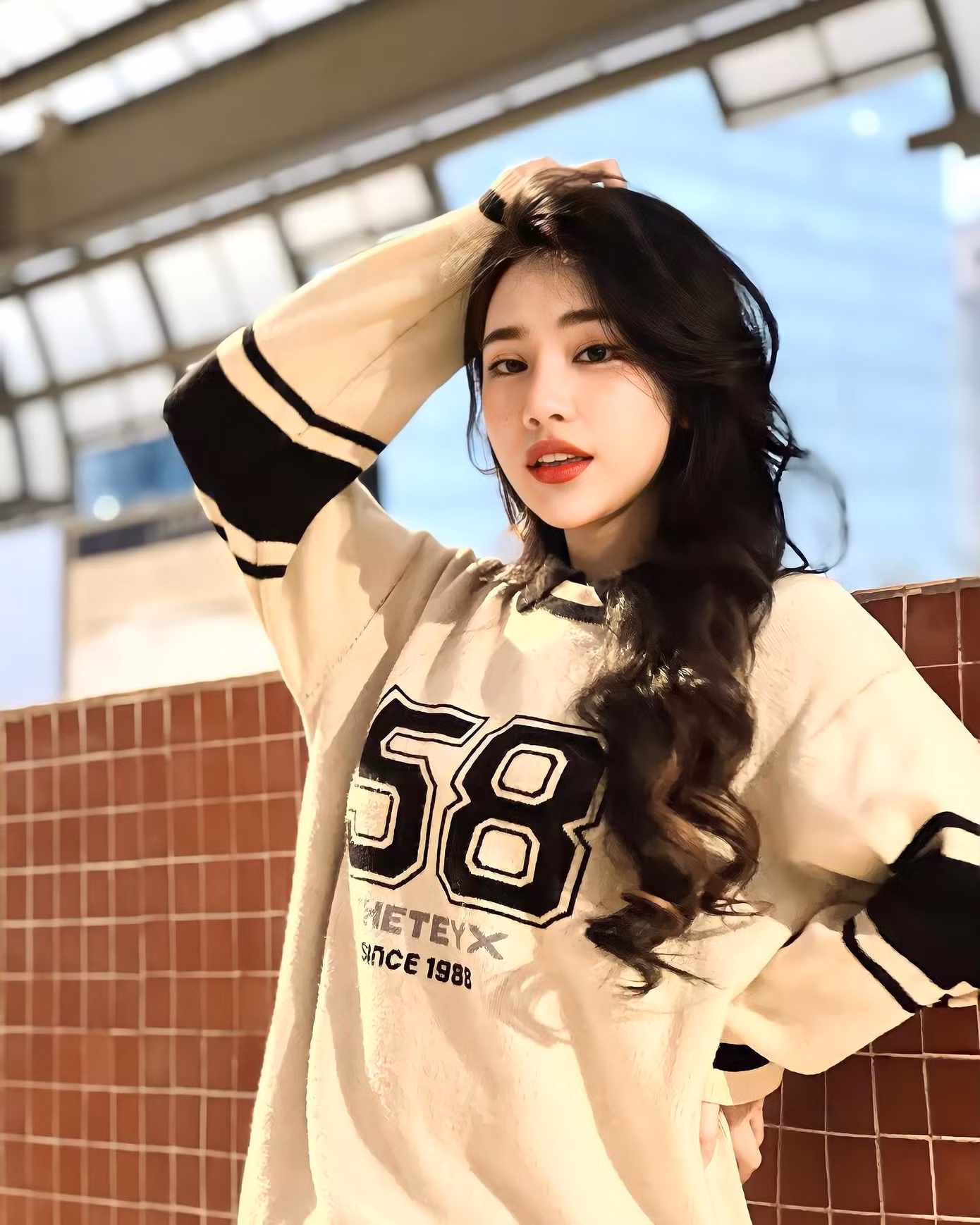 Chia sẻ với Tiền Phong, diễn viên Dương Thu Hương nói cô bất ngờ khi vai Đào gây ấn tượng với khán giả truyền hình. Sau khi những phân cảnh của mình được phát sóng, cô nhận được những lời khen về diễn xuất của cư dân mạng. Chia sẻ với Tiền Phong, diễn viên Dương Thu Hương nói cô bất ngờ khi vai Đào gây ấn tượng với khán giả truyền hình. Sau khi những phân cảnh của mình được phát sóng, cô nhận được những lời khen về diễn xuất của cư dân mạng.