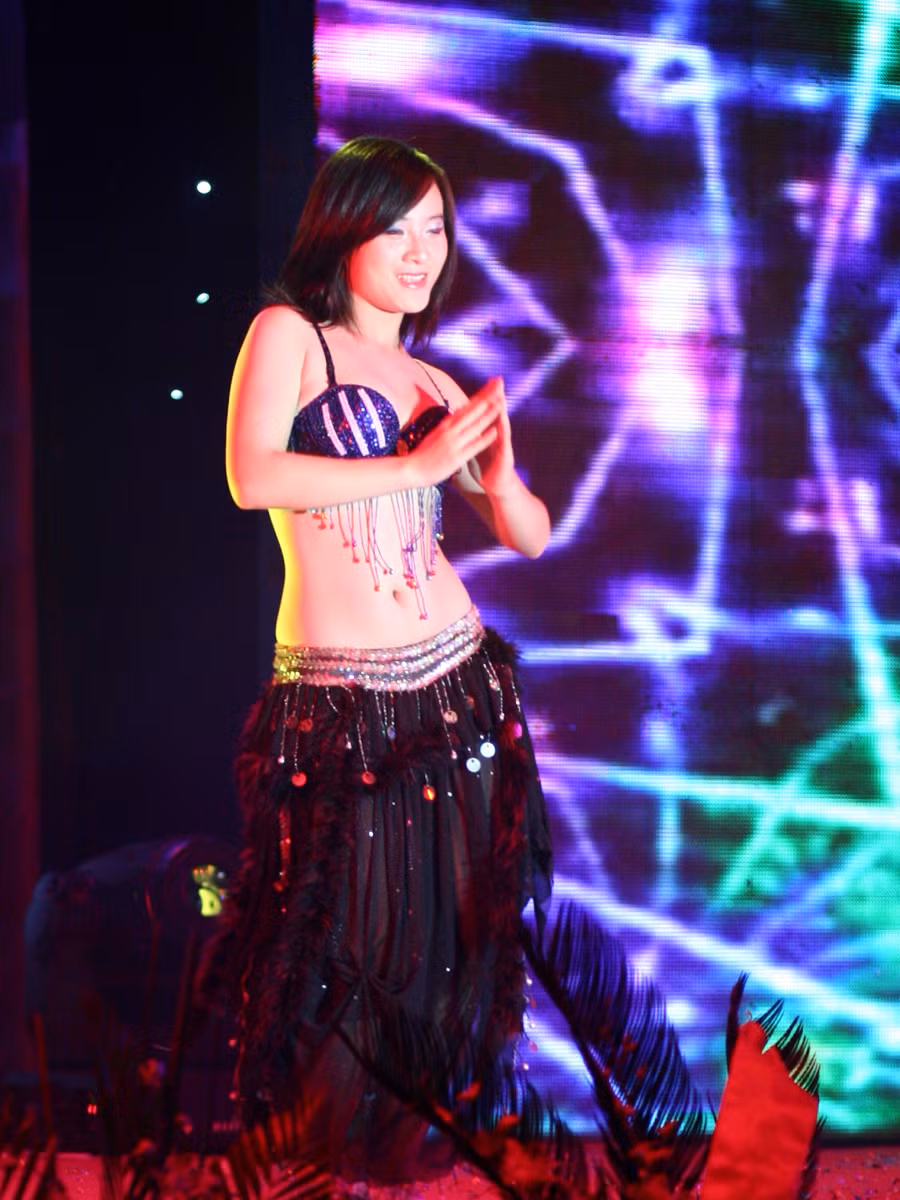 Múa bellydance