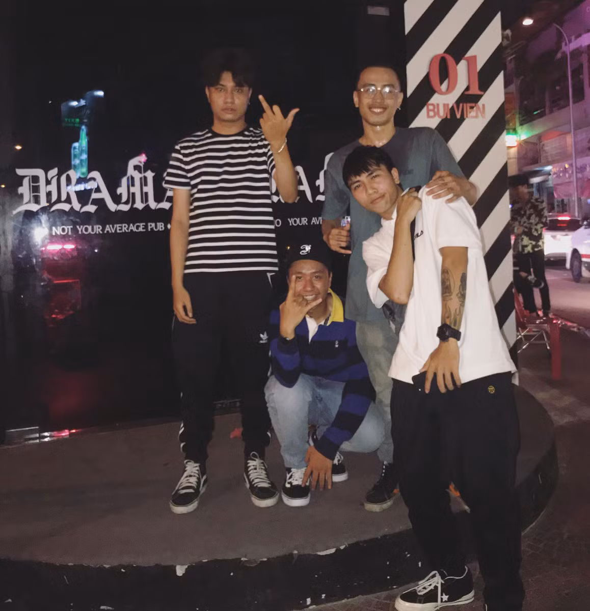 Robber cùng Thành Draw lập nên Hustlang.