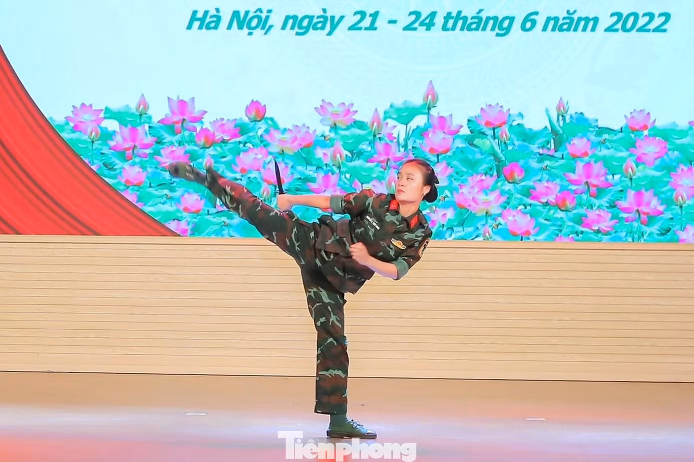Thùy Dung biểu diễn võ thuật tại Liên hoan Thể dục thể thao Phụ nữ Quân đội năm 2022 Thùy Dung biểu diễn võ thuật tại Liên hoan Thể dục thể thao Phụ nữ Quân đội năm 2022