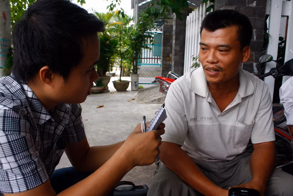 Anh Nguyễn Văn Tin bức xúc vì suýt nữa chính tay anh đã chôn sống con mình