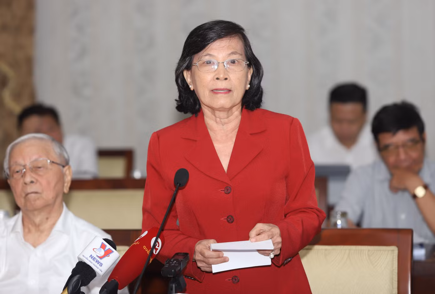 Bà Phạm Phương Thảo trao đổi tại hội thảo. Ảnh: Ngô Tùng.