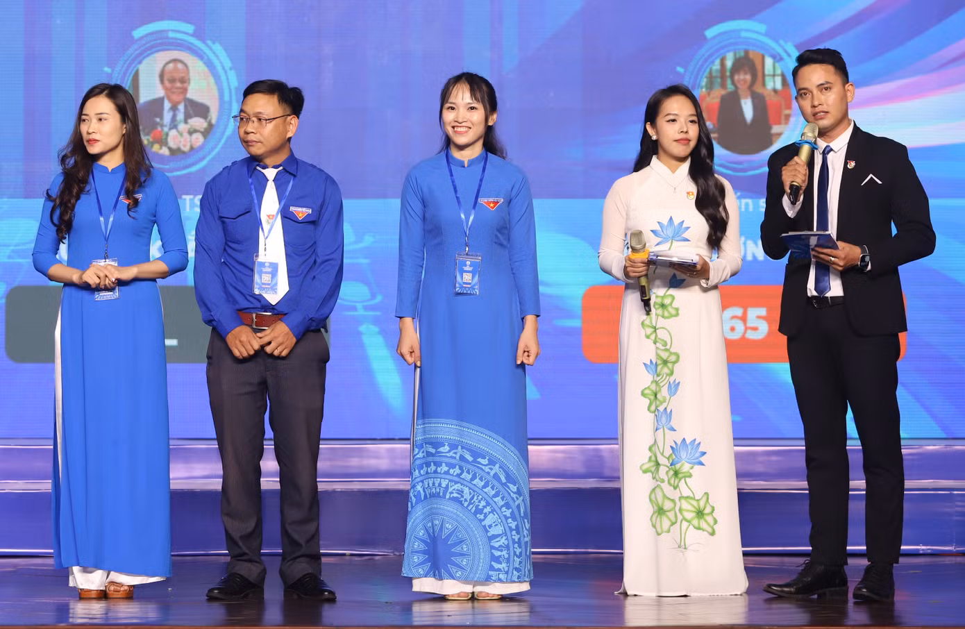 Sau mỗi phần thi, các thí sinh sẽ được các giám khảo chuyên môn và giám khảo thanh niên đưa ra những điểm số đánh giá. Sau mỗi phần thi, các thí sinh sẽ được các giám khảo chuyên môn và giám khảo thanh niên đưa ra những điểm số đánh giá.