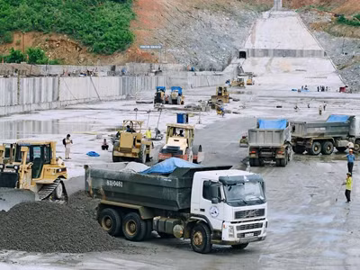 Công trình thủy điện Sê San 4 khi còn đang thi công 