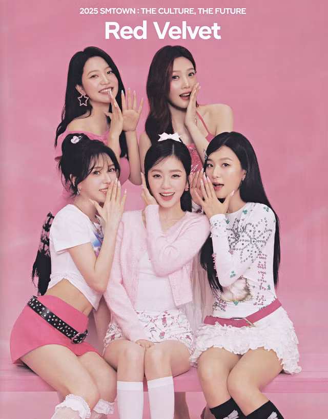 Trước khi đưa ra quyết định, Red Velvet đã gắn bó với SM hơn 10 năm kể từ ca khúc ra mắt Happiness và Ice Cream Cake vào năm 2014 và 2015.