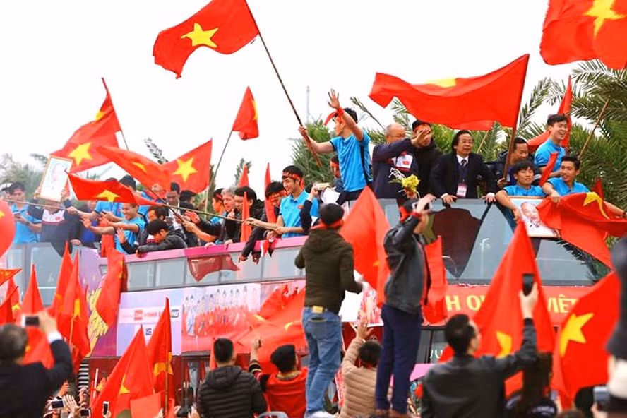 U23 Việt Nam hát 'Niềm tin chiến thắng' trên sân Mỹ Đình ảnh 25 U23 Việt Nam hát 'Niềm tin chiến thắng' trên sân Mỹ Đình ảnh 25
